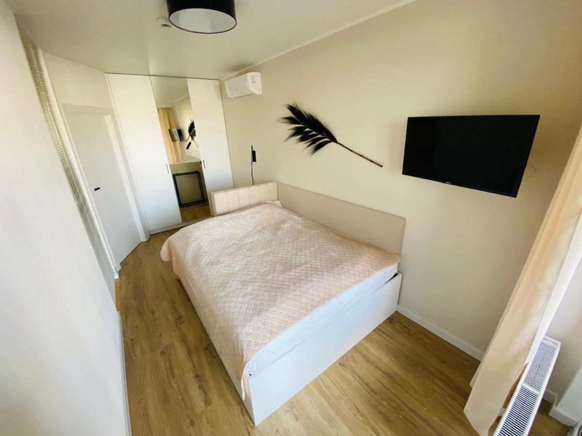 Apartamenty S&S Chlebova Gdansk Z Widokiem Na Rzeke Motlawe, Stare Miasto エクステリア 写真