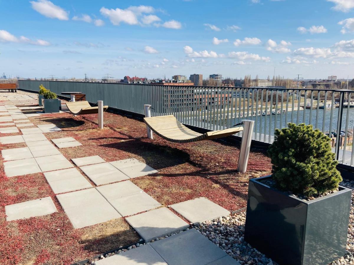 Apartamenty S&S Chlebova Gdansk Z Widokiem Na Rzeke Motlawe, Stare Miasto エクステリア 写真