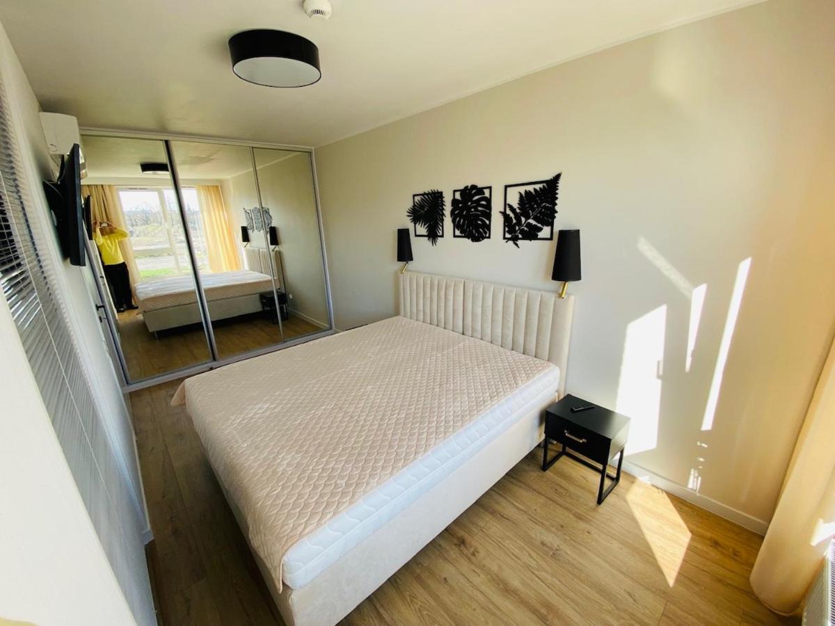Apartamenty S&S Chlebova Gdansk Z Widokiem Na Rzeke Motlawe, Stare Miasto エクステリア 写真